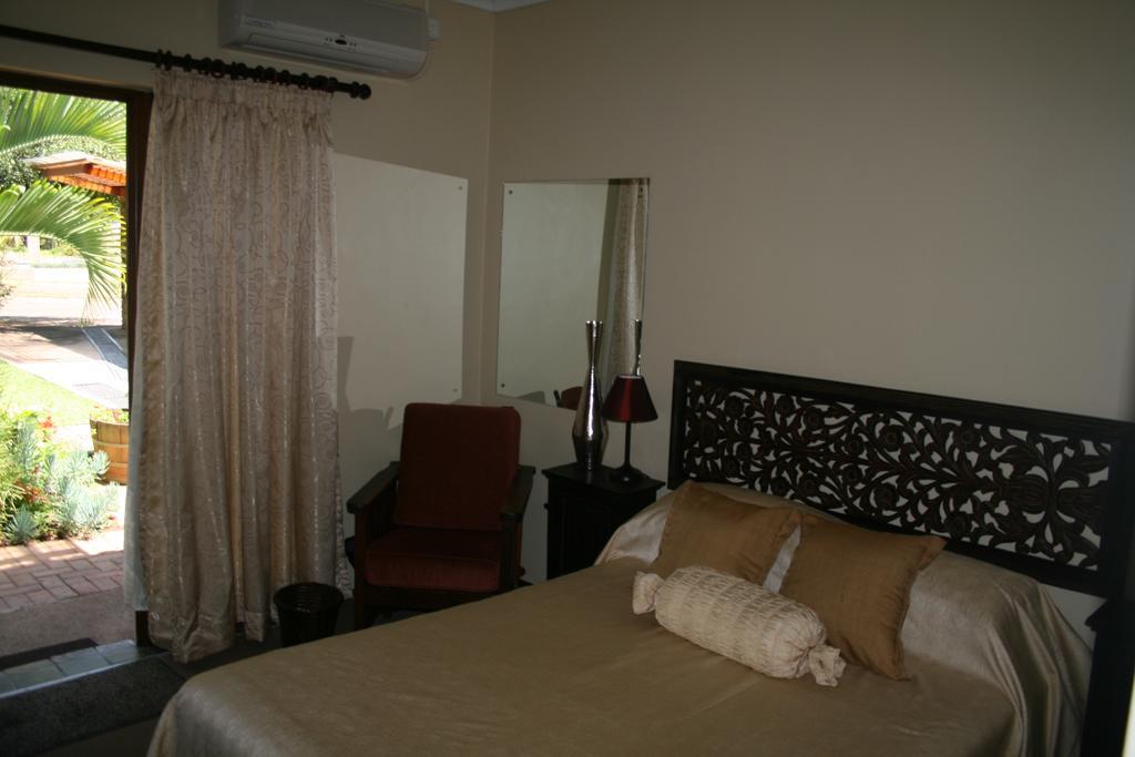 Hotel Tamboti House Malalane Exterior foto